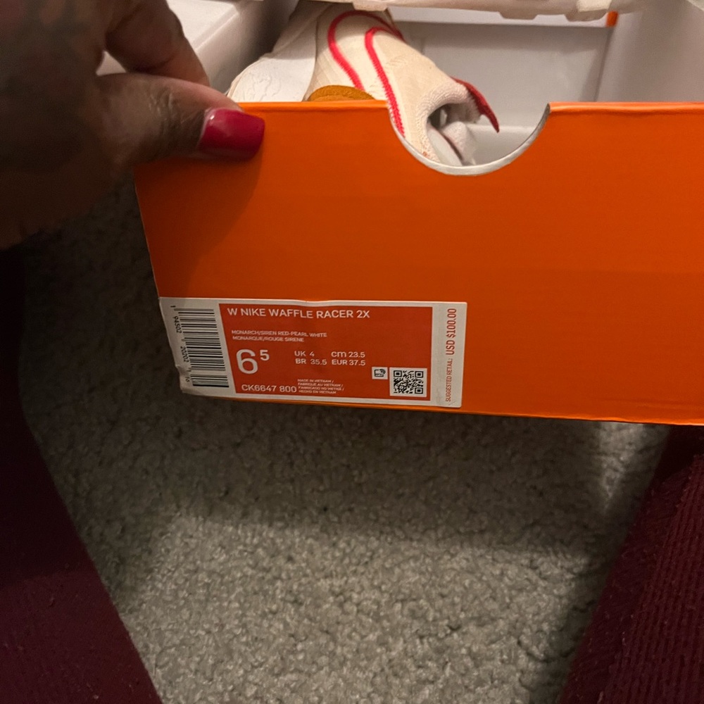 Very cute waffle racer Nikes